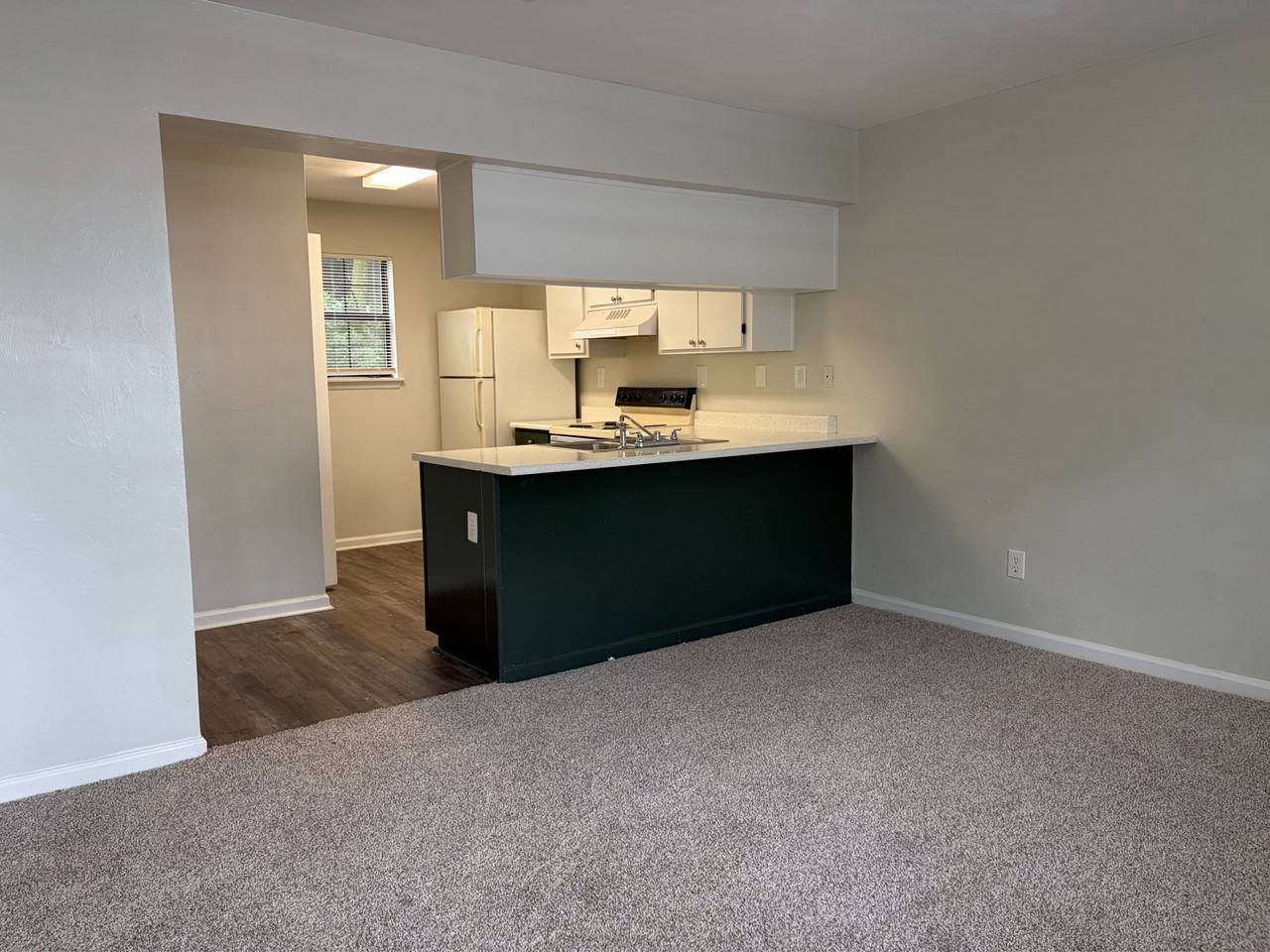 2348 Horne AvenueApt 5 #5 - Photo 3 of 14