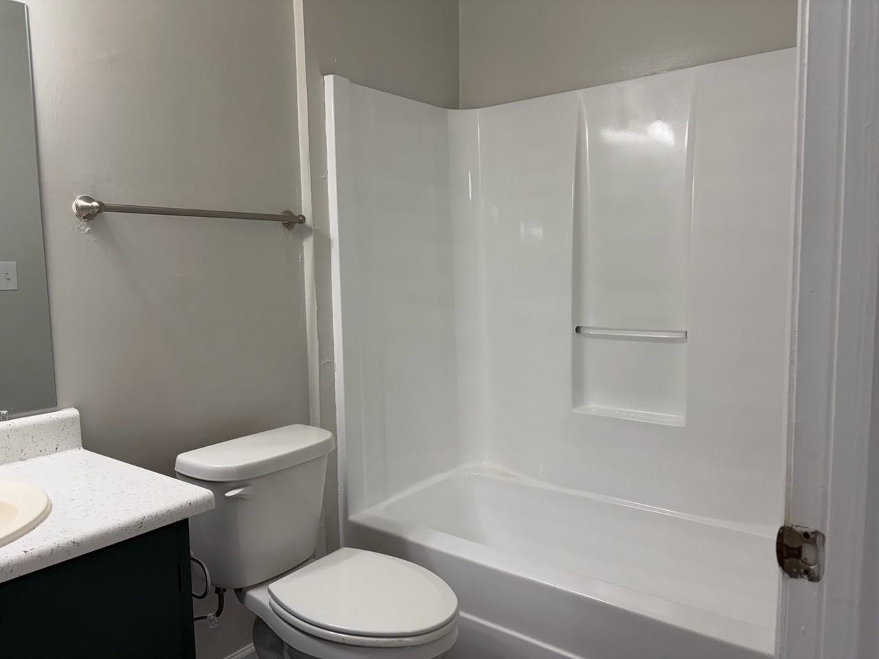 2348 Horne AvenueApt 5 #5 - Photo 7 of 14