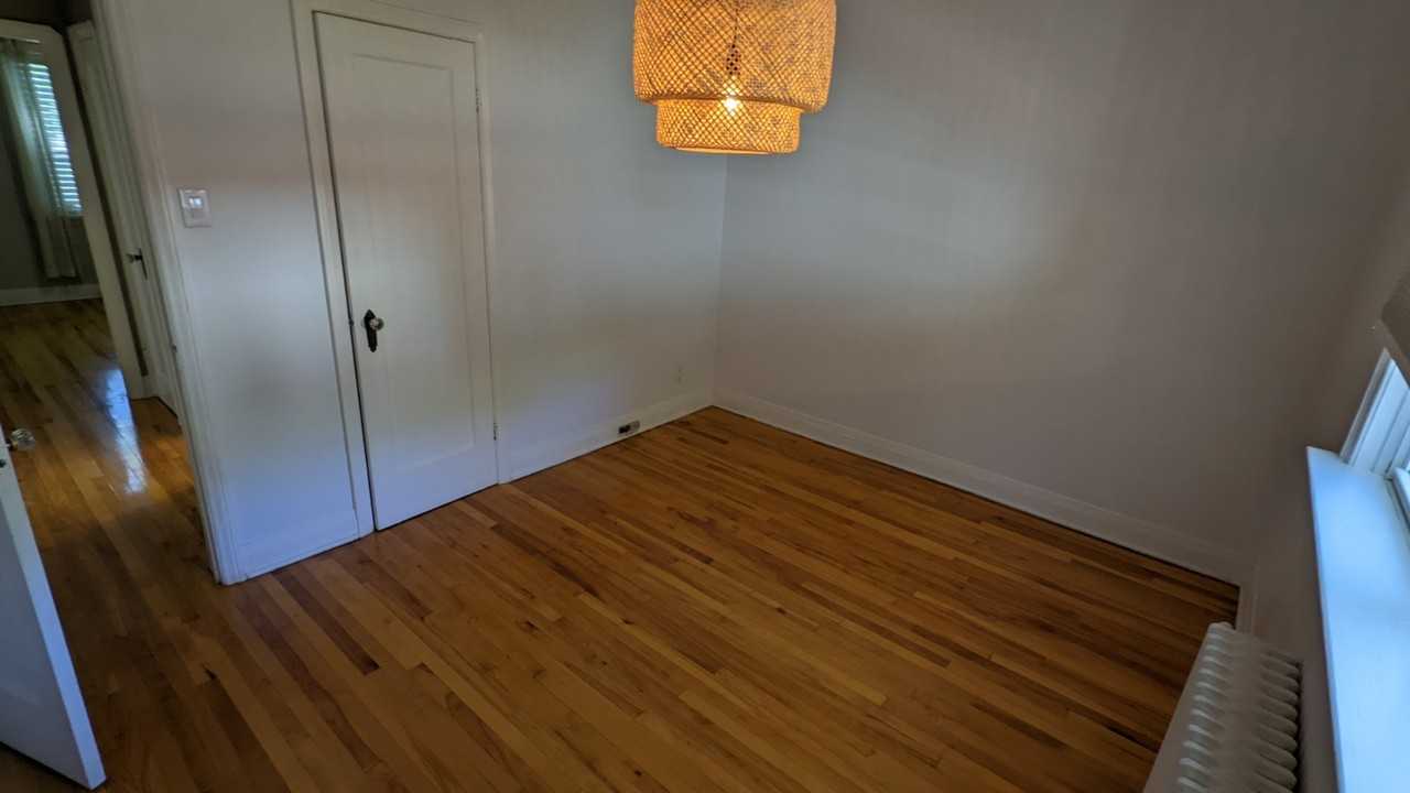 645 Fleet Ave #645 - Photo 7 of 10