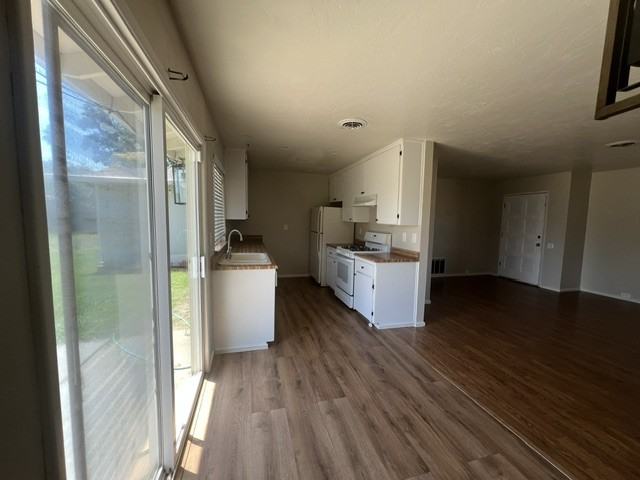 1414 Lewis Oak Rd #1 - Photo 3 of 13