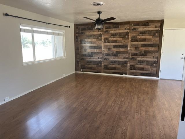1414 Lewis Oak Rd #1 - Photo 4 of 13
