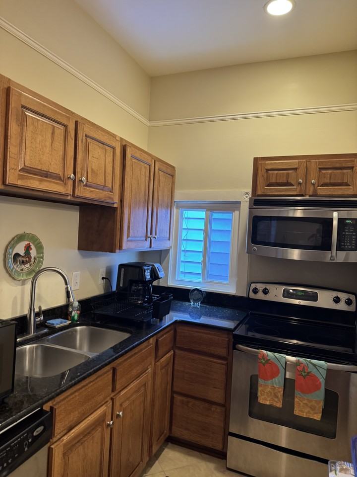 Dinwiddie St #1 - Photo 7 of 13