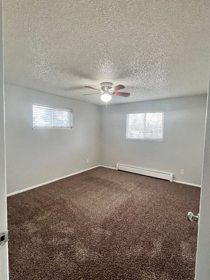Arvada Place Apartments - Photo 6 of 14