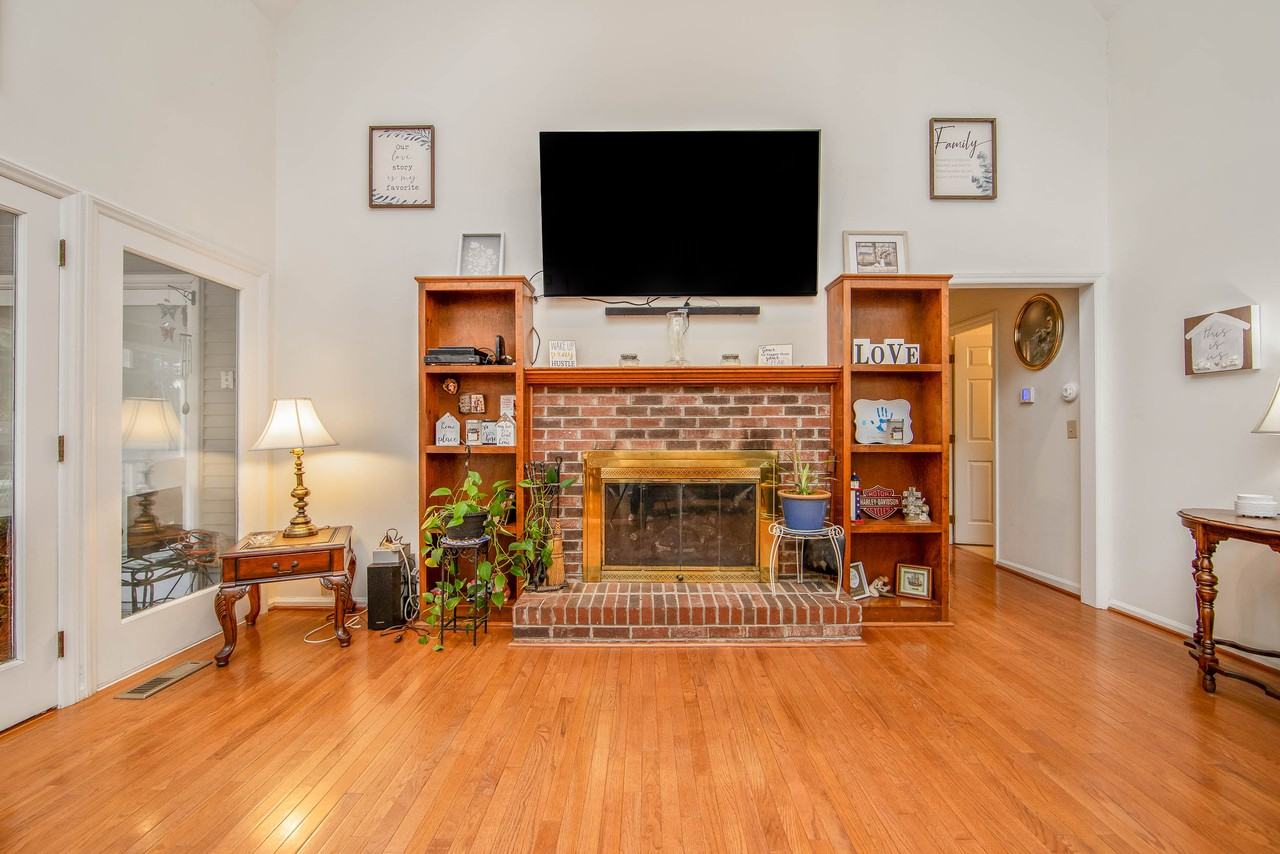 28900 Deercroft Dr #MB - Photo 3 of 40