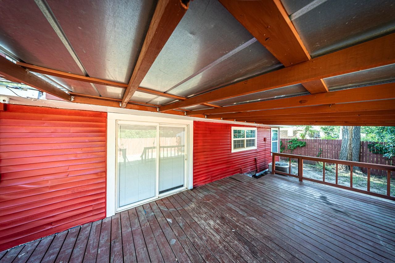 713 Nw 32nd St #1 - Photo 5 of 18