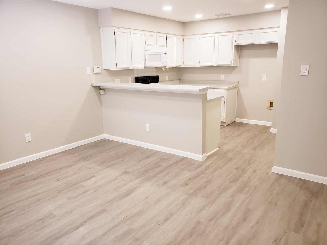 12913 Steeple Chase Dr #1 - Photo 6 of 21