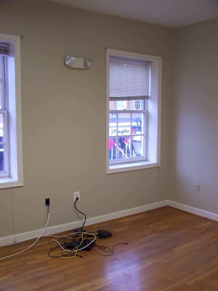 176 Main St #A - Photo 2 of 7