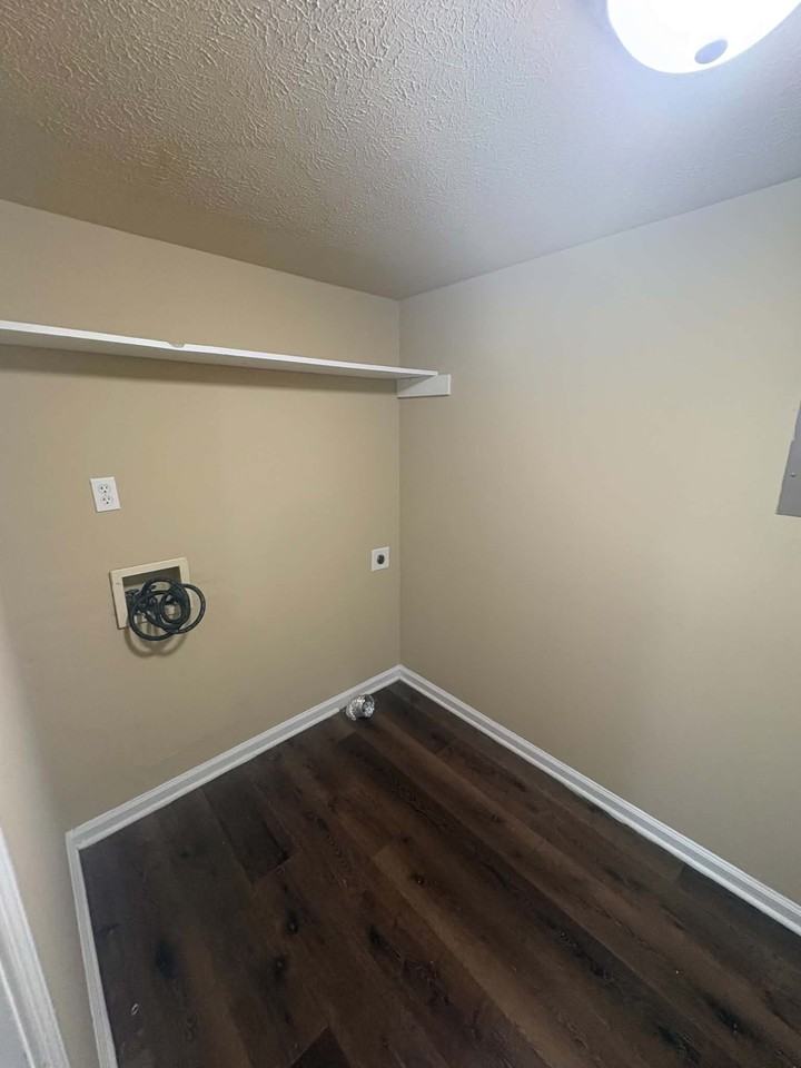594 Lost Cir #B - Photo 7 of 25