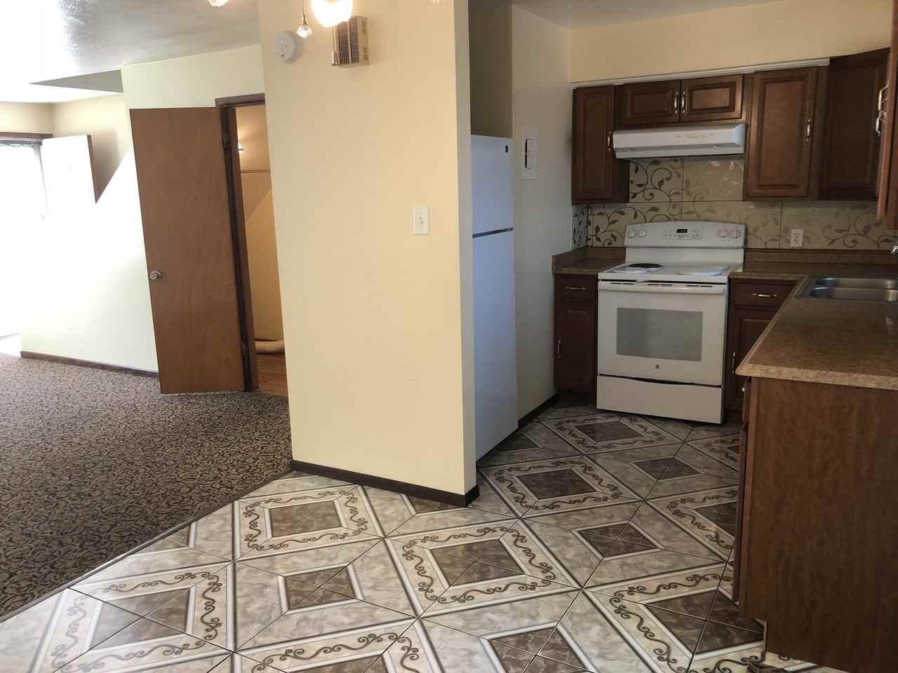 1387 Vance St #1 - Photo 7 of 17