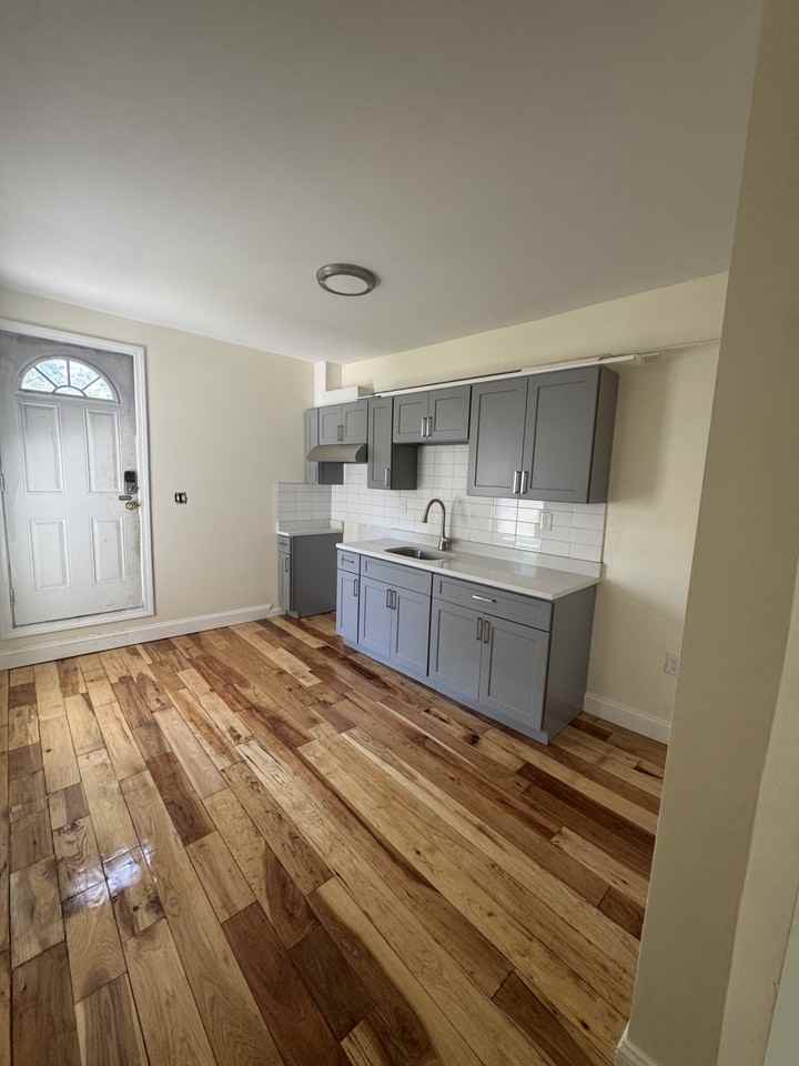 114 Prospect St Apt 2f #2F - Photo 3 of 9