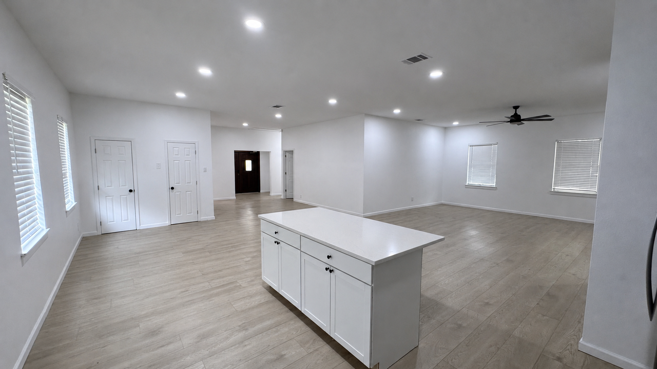 204 N Church #2 - Photo 3 of 17