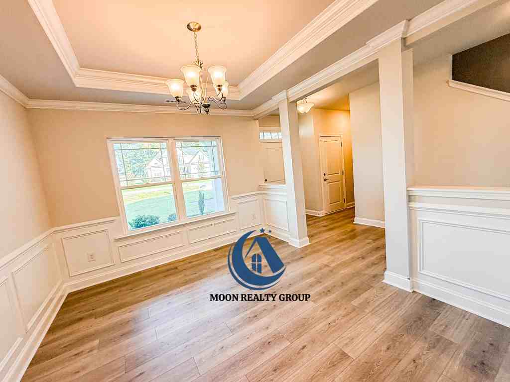 109 Sheffield St #1 - Photo 5 of 27
