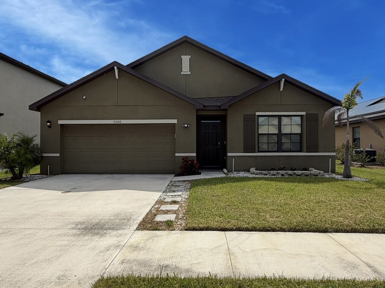 5306 Entertainment Way #1