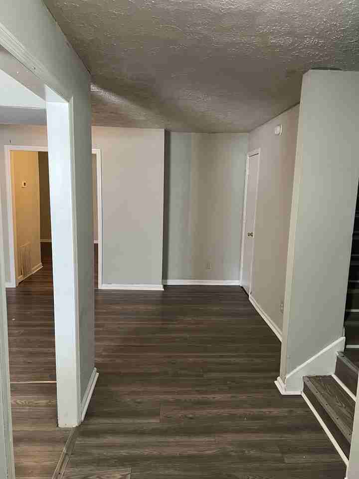 390 Cowan St #394 - Photo 3 of 36