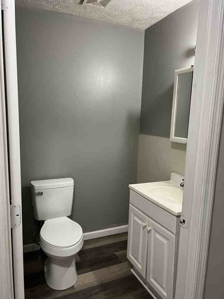 390 Cowan St #394 - Photo 4 of 36
