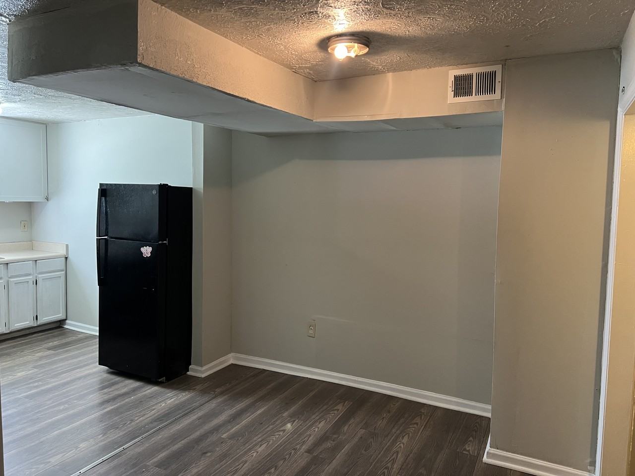 390 Cowan St #394 - Photo 6 of 36