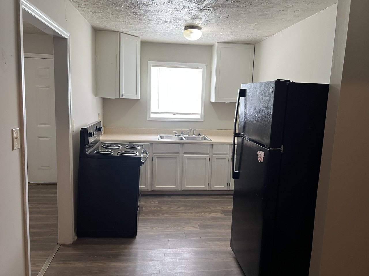 390 Cowan St #394 - Photo 7 of 36