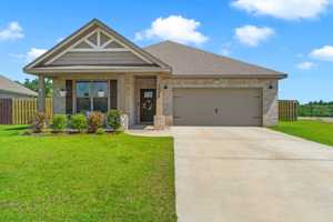 featured image of 1048 Pheasant Cir #1