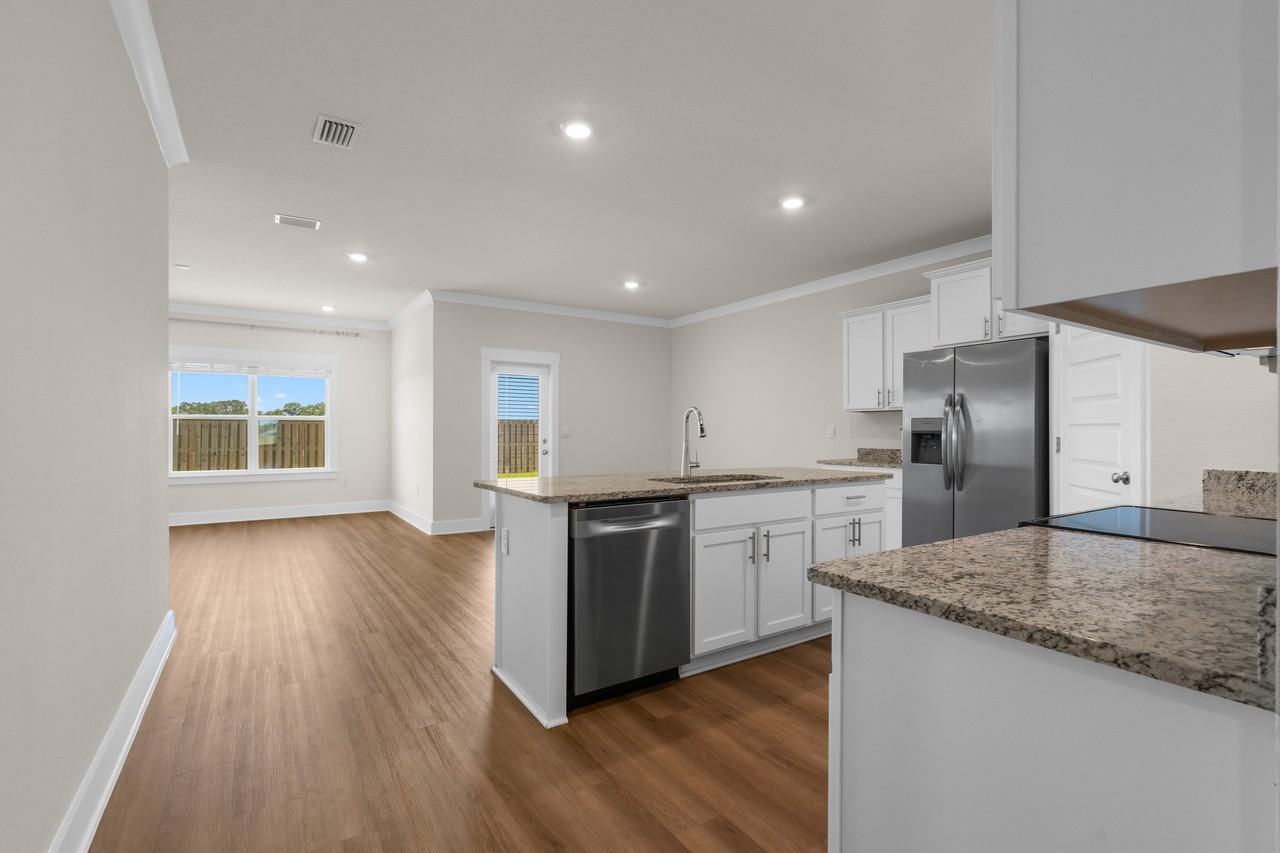 1009 Hayward Loop #1 - Photo 6 of 36