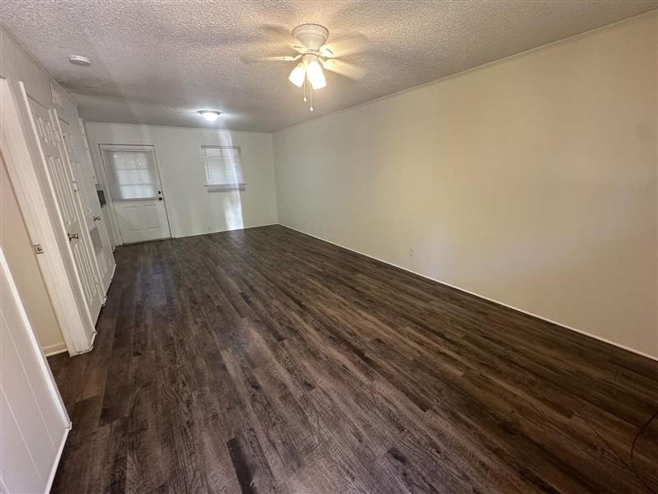 Parkview Apartments - Photo 3 of 31