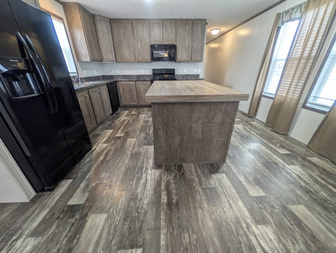 16152 Notre Dame St #199 - Photo 5 of 25