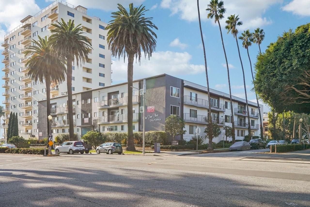 123 California Ave - Photo 2 of 41
