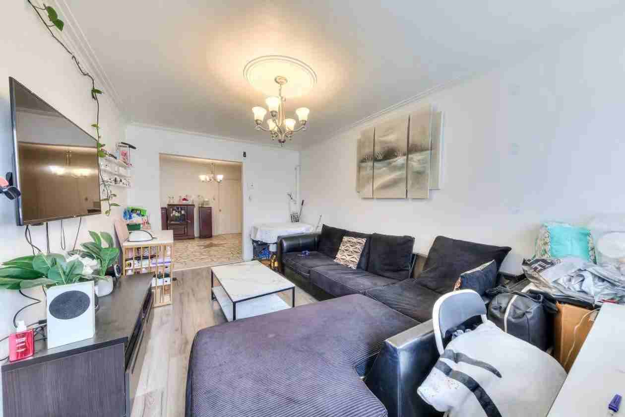 7105 12e Avenue #3 - Photo 7 of 15