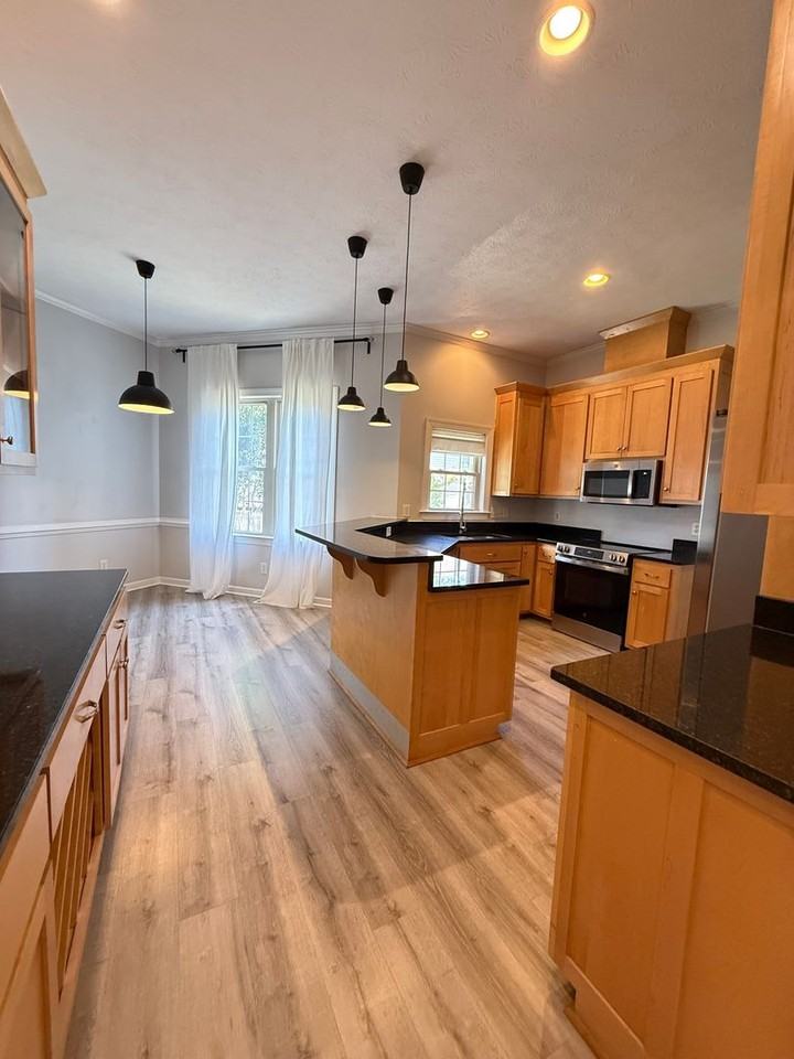 115 Sheldon Ct - Photo 7 of 35