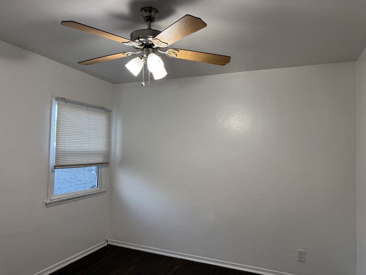 N Gower St & De Longpre Ave #6 - Photo 5 of 13