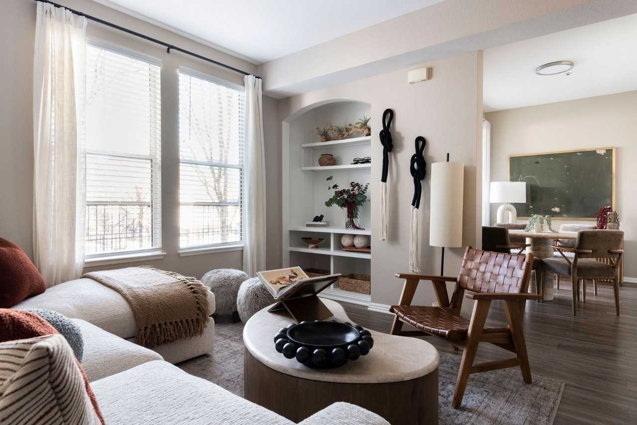 Montrachet Apartments - Photo 3 of 33