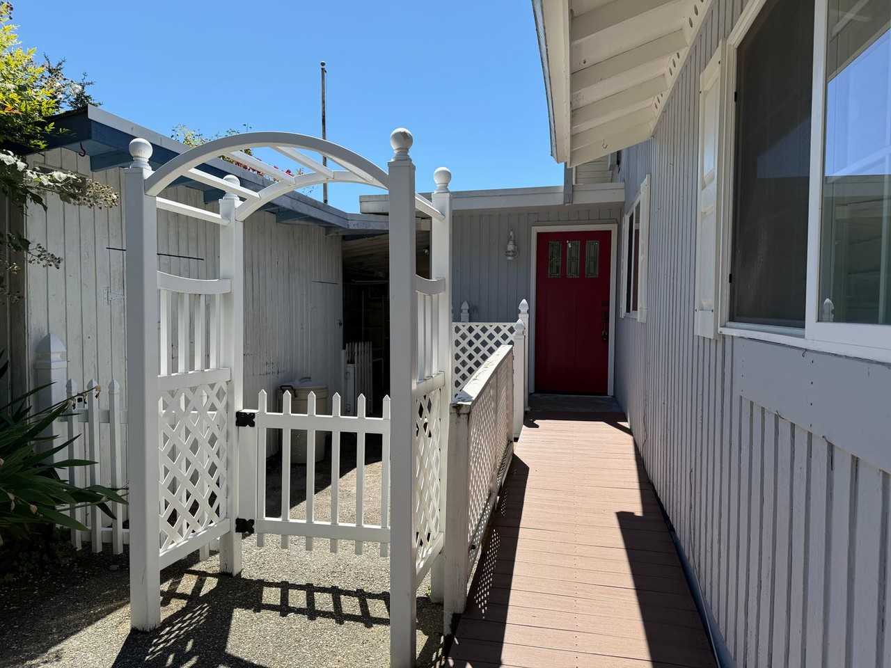 2814 Mission Beach Heights Rd - Photo 3 of 34