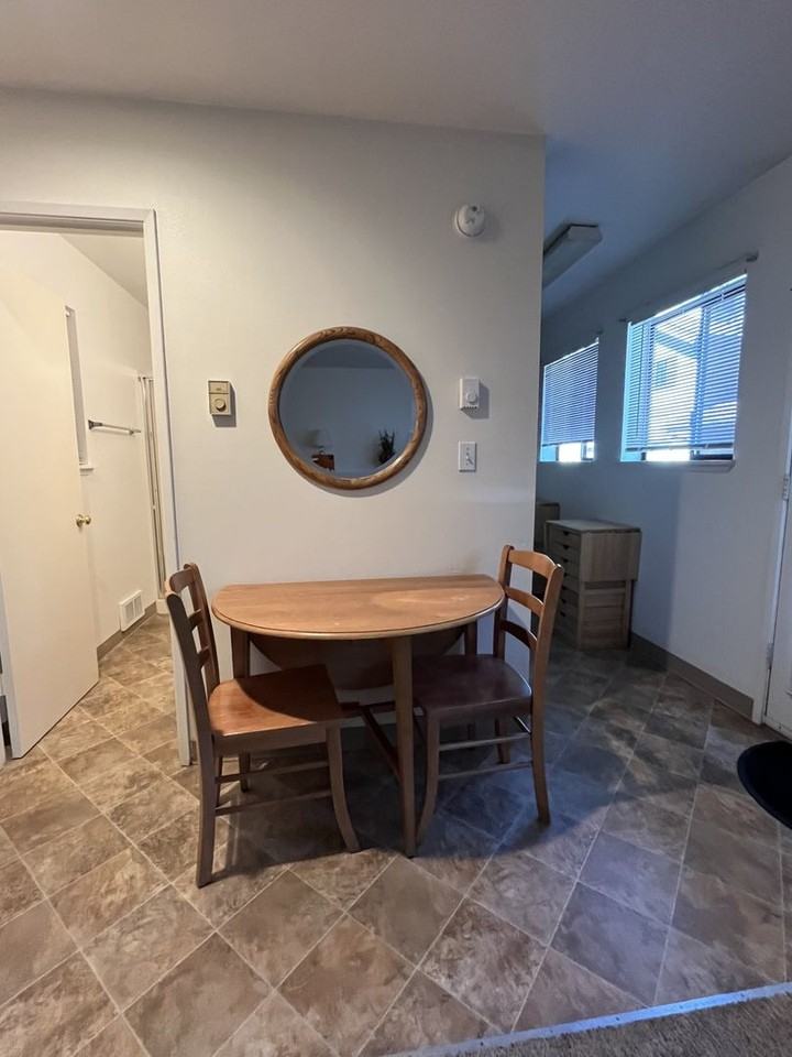 56856 Enterprise Dr - Photo 6 of 9