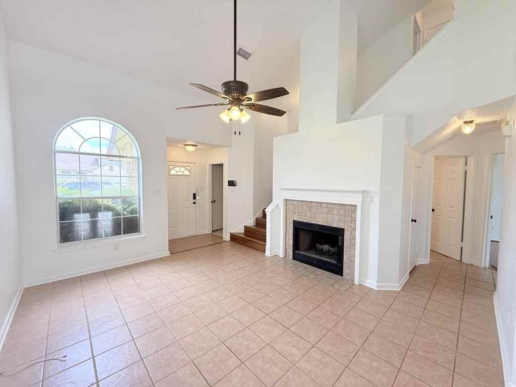 2302 Tracey Ann Ln - Photo 6 of 45