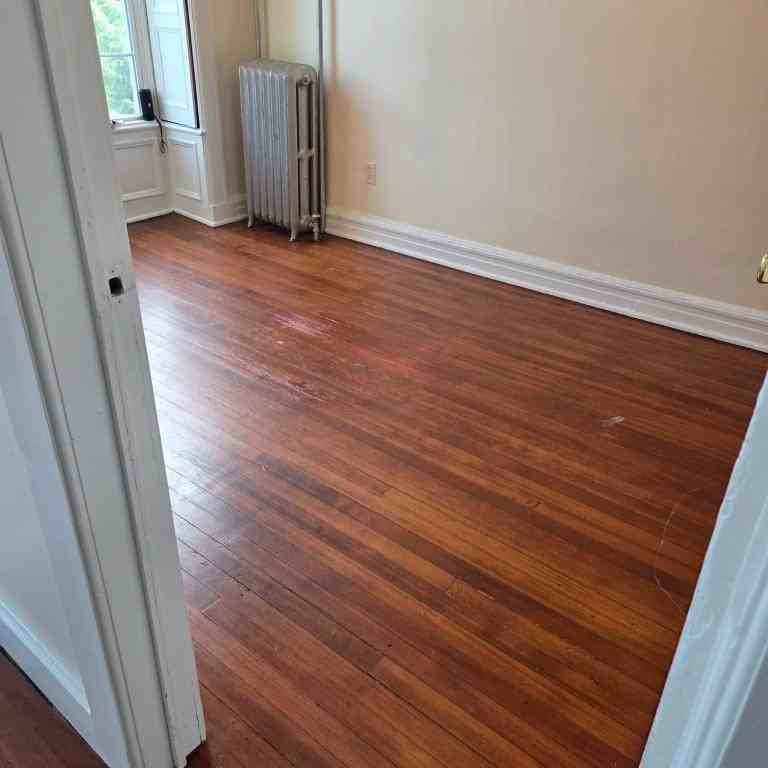 6 Eastman Ter - Photo 7 of 8