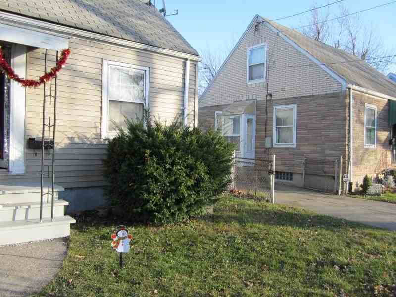 127 Texas St - Photo 2 of 23