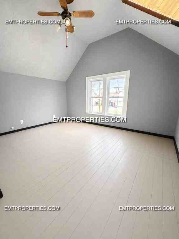 1220 W Erie Ave - Photo 3 of 8