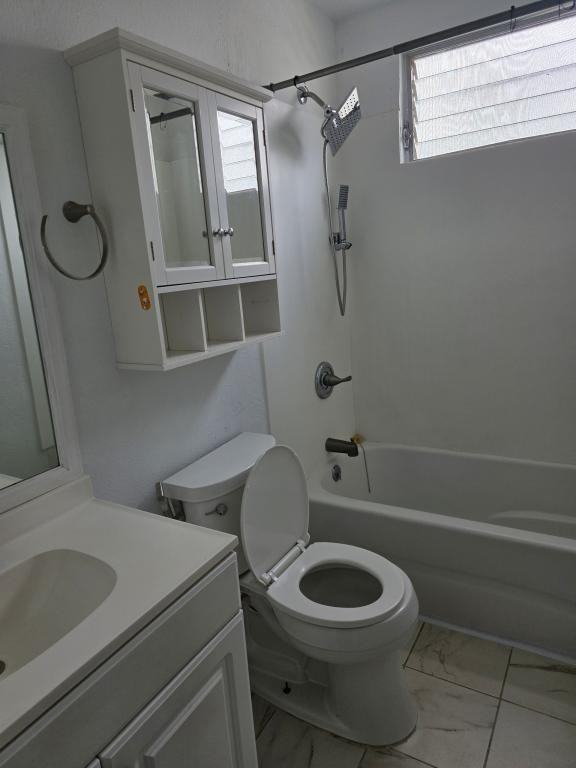 329 Olive Ave - Photo 5 of 6