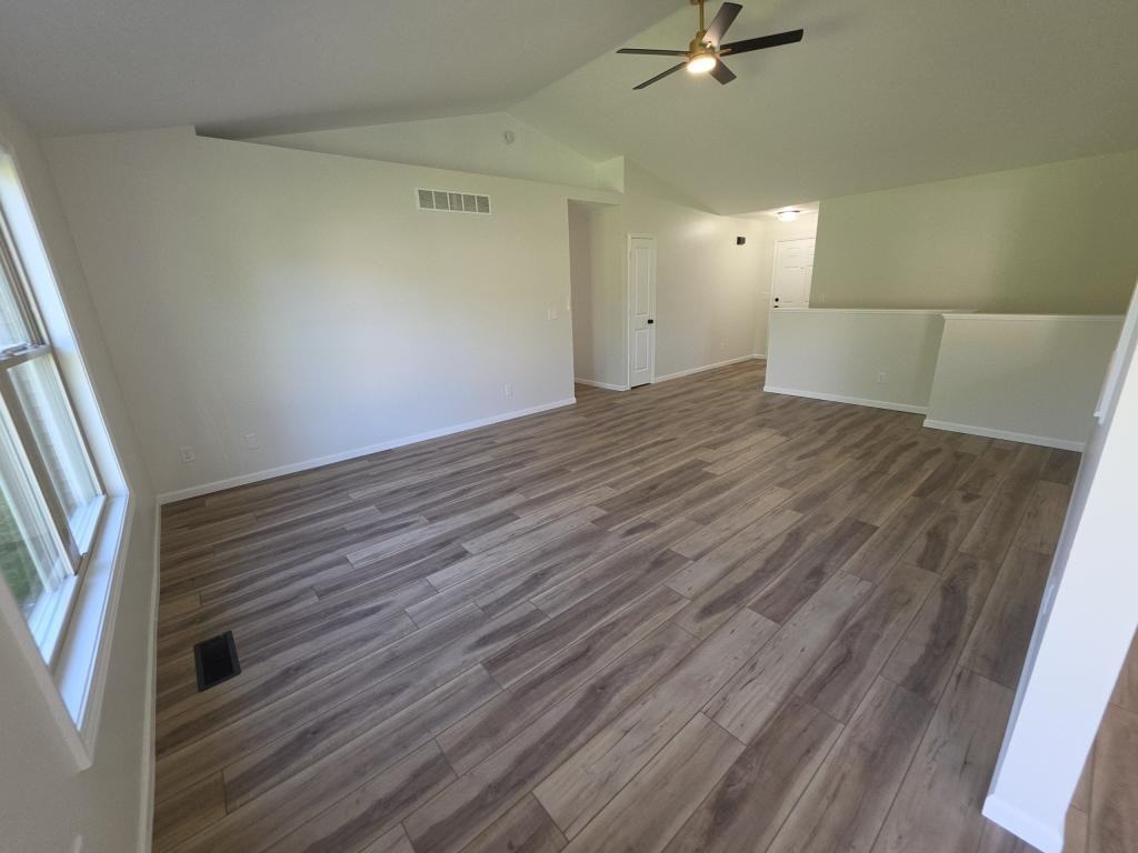 1813 Rambling Rose Ln - Photo 4 of 25