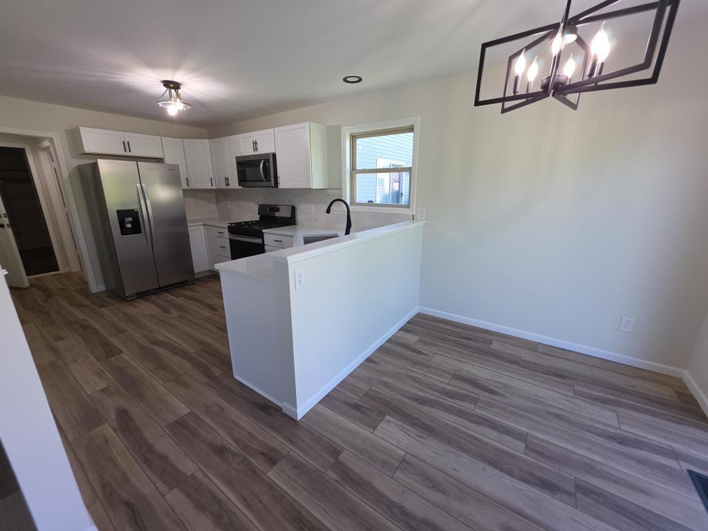 1813 Rambling Rose Ln - Photo 5 of 25