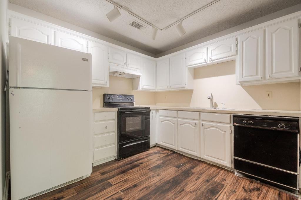 246 W Mcfarland St Apt D - Photo 6 of 13