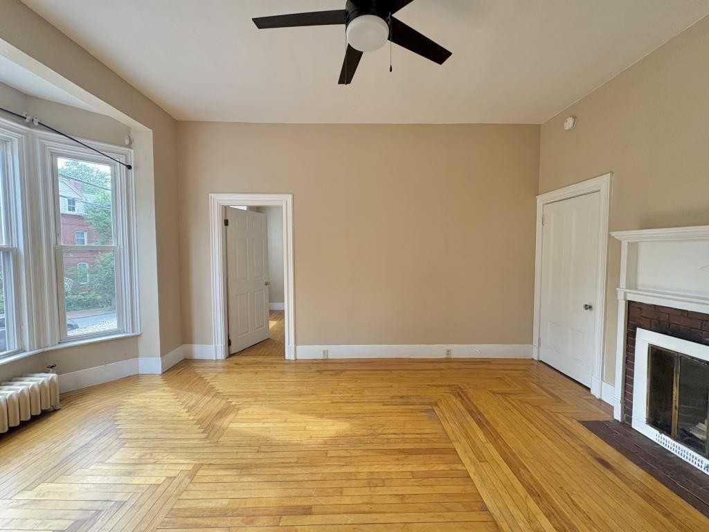 237 High St Apt 10 - Photo 7 of 13