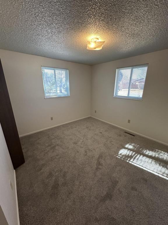 2606 Gilpin Ave - Photo 5 of 11