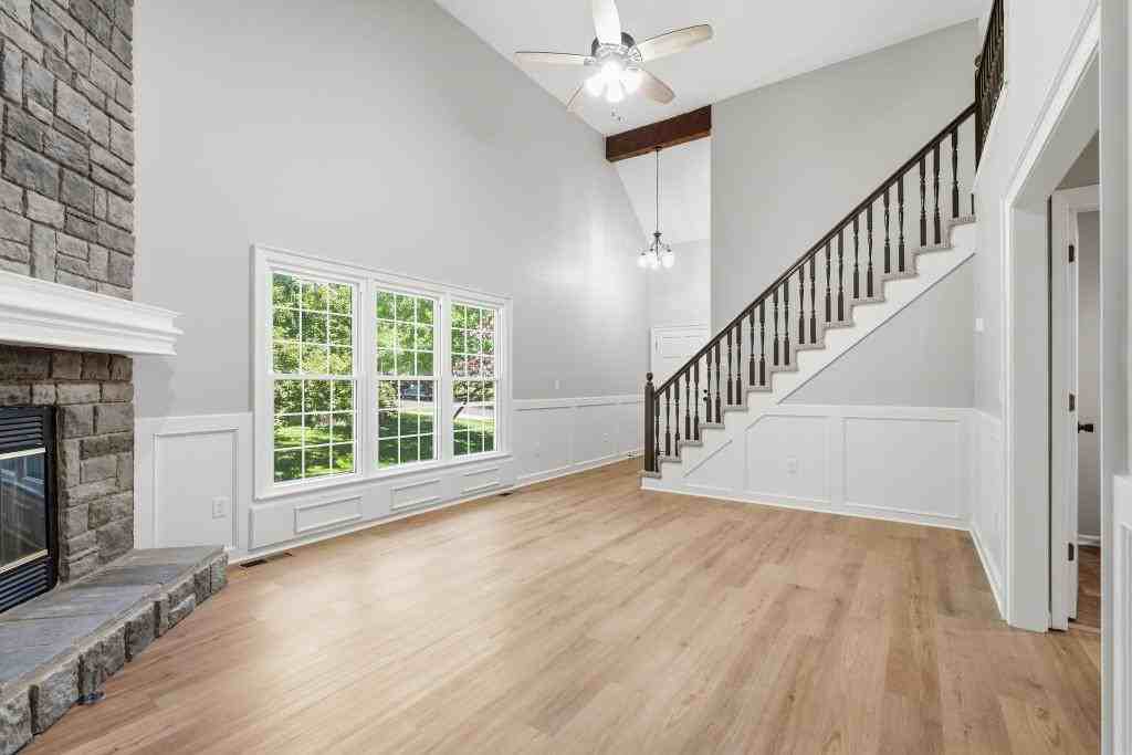 11804 Oakmont St - Photo 6 of 36