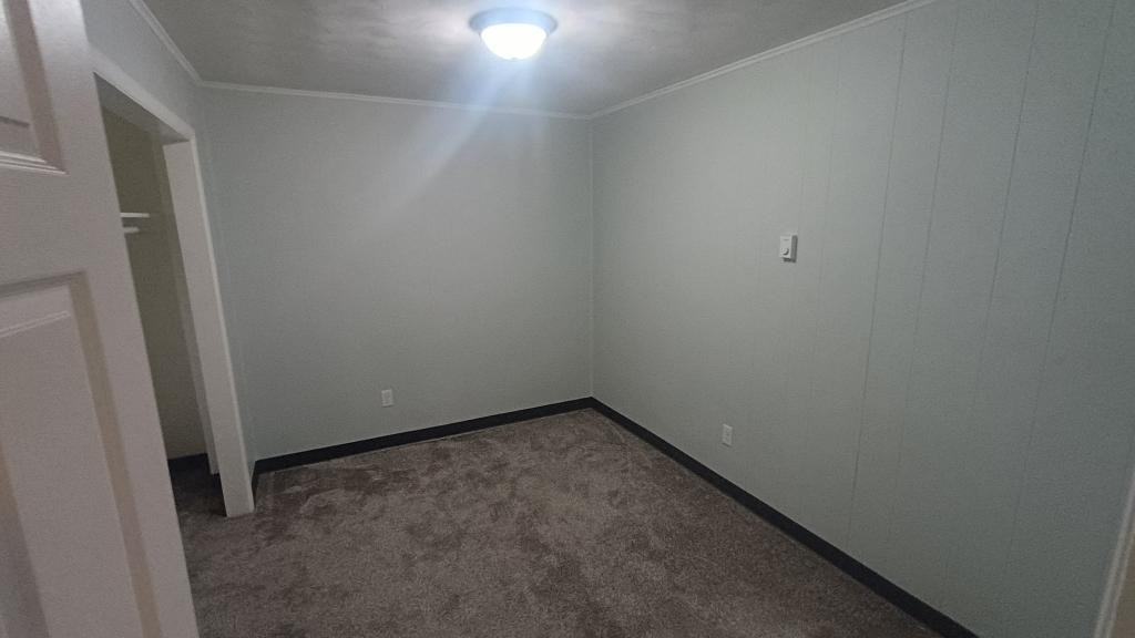 418 W Webster St Apt 14 #14 - Photo 7 of 8