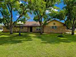 featured image of 536 E 4th St
