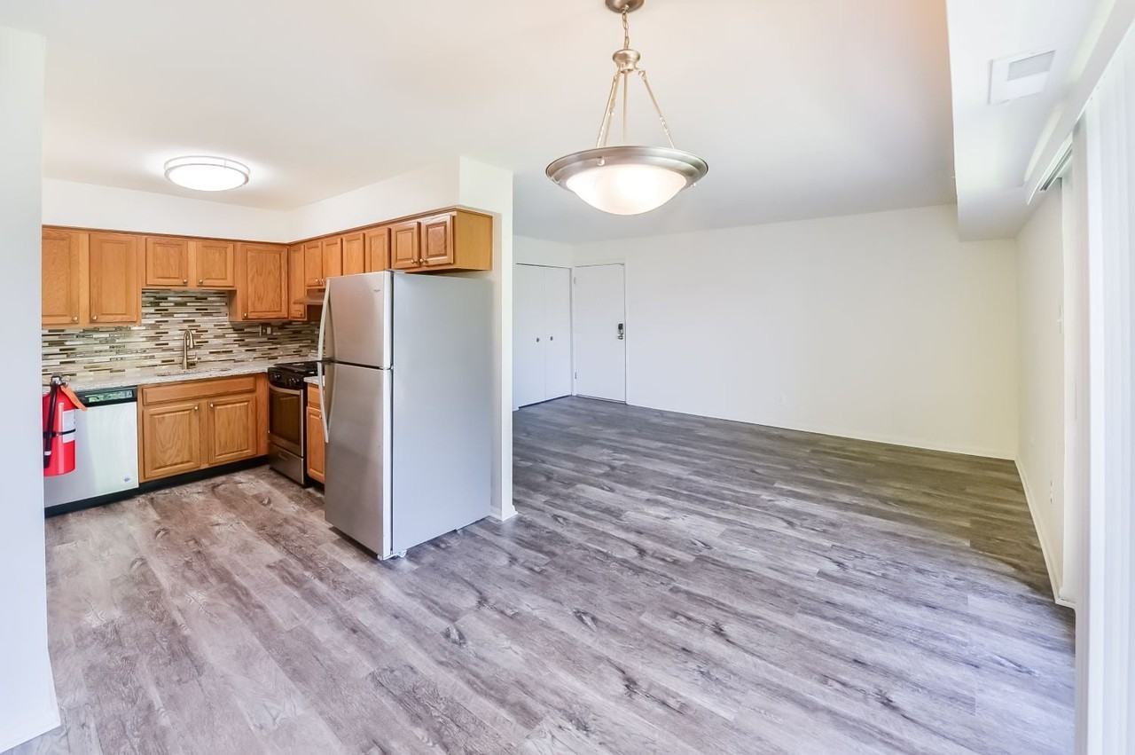 Chesterfield Apartment Homes - Photo 3 of 50