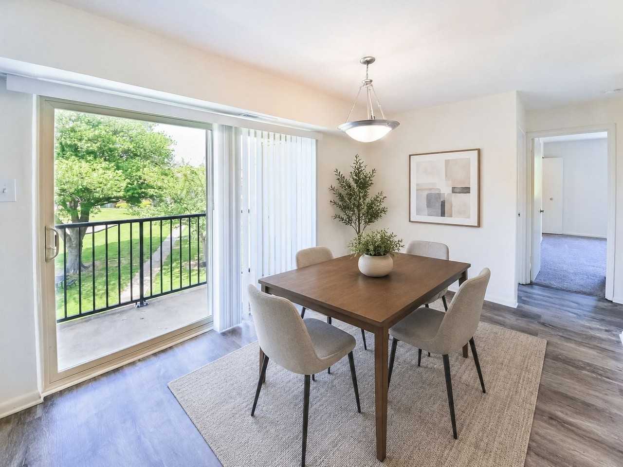 Chesterfield Apartment Homes - Photo 4 of 50