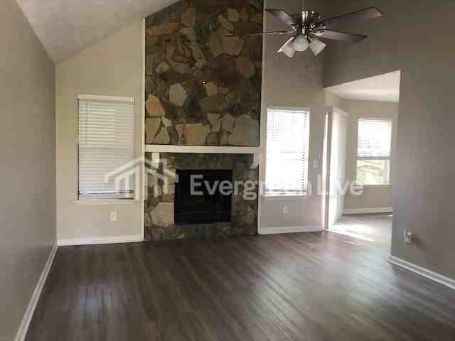 2613 Laurel View Dr - Photo 3 of 18