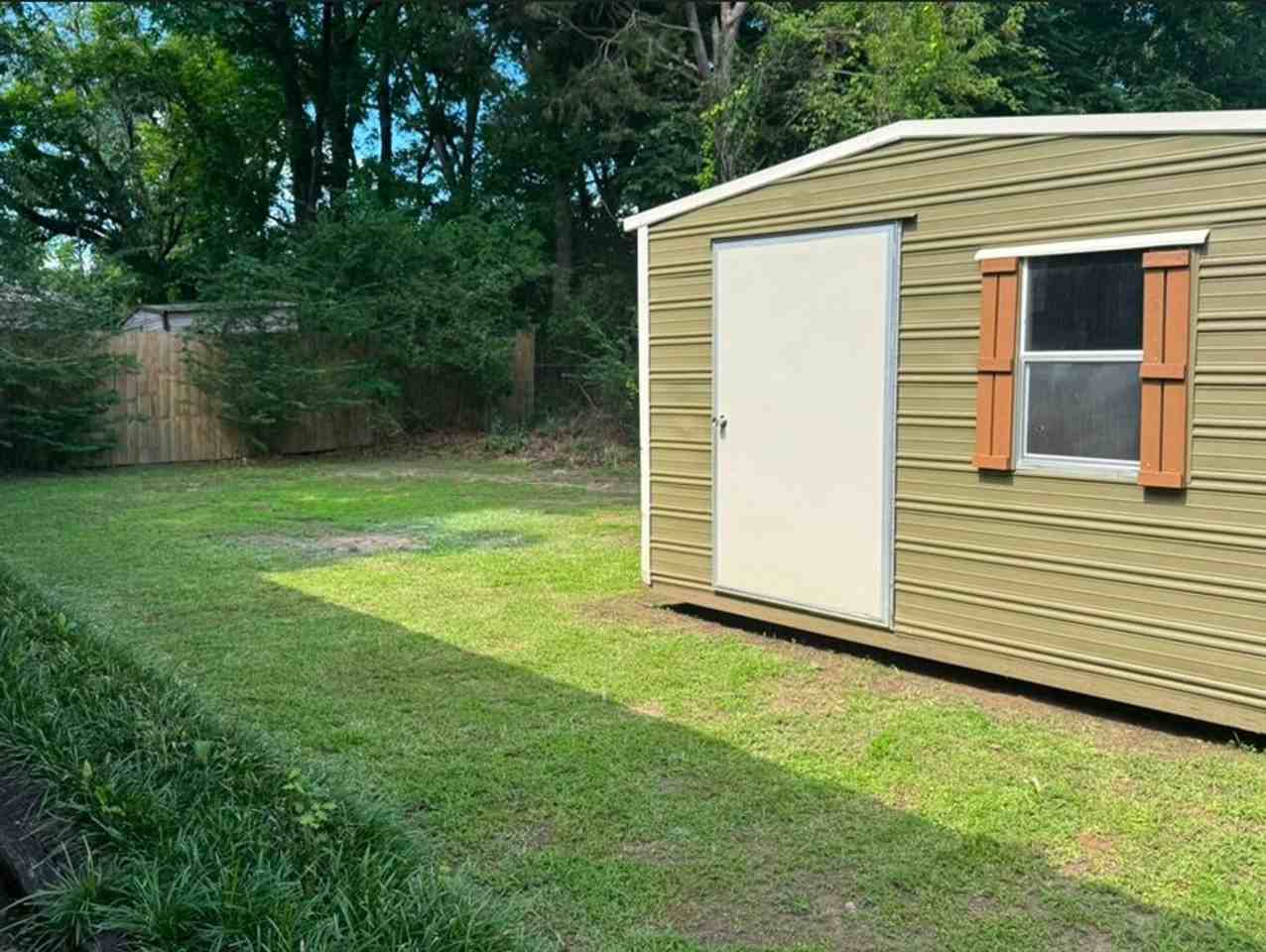 101 Nelson St - Photo 2 of 14