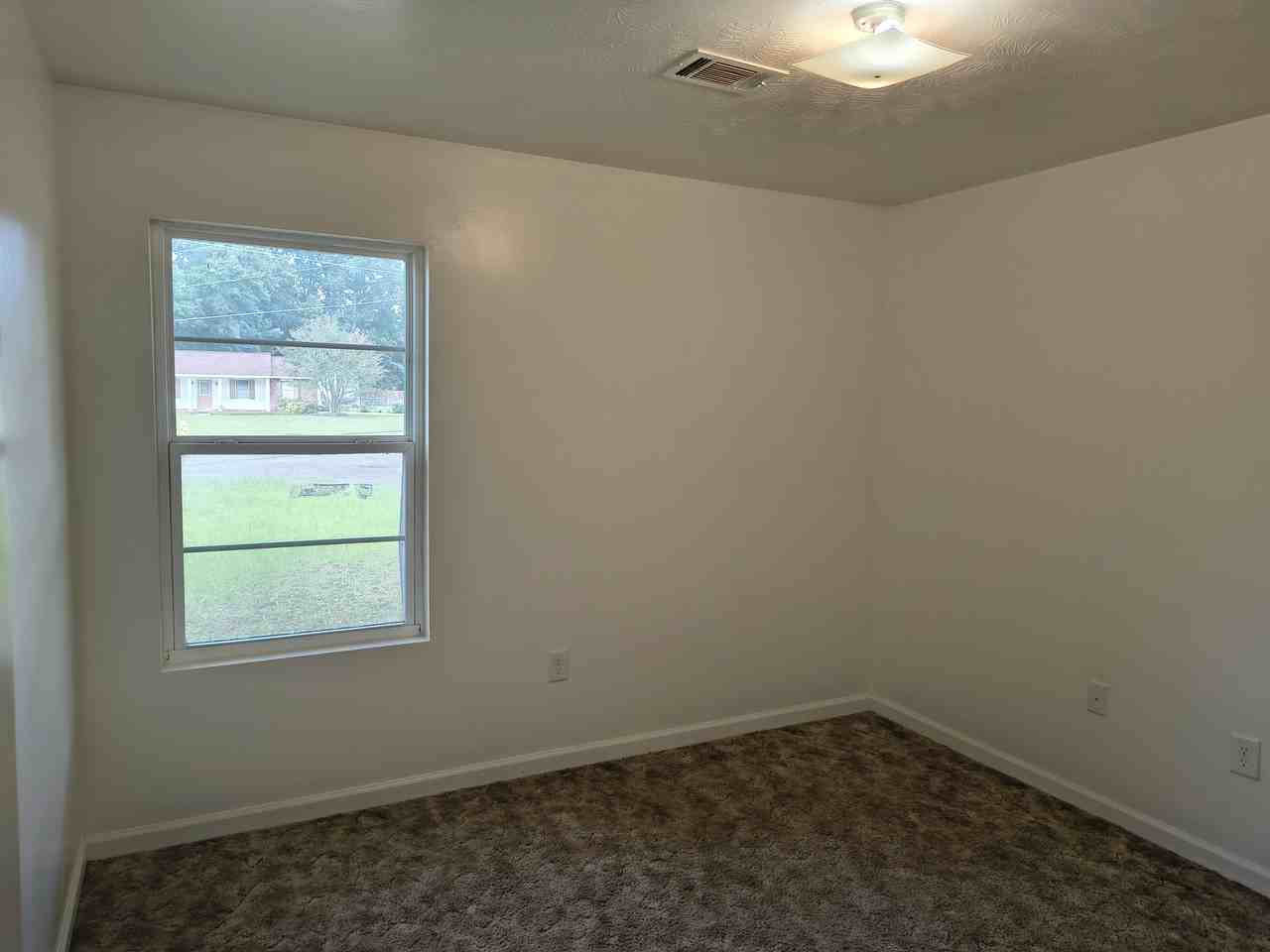 1852 Engle Rd - Photo 7 of 13